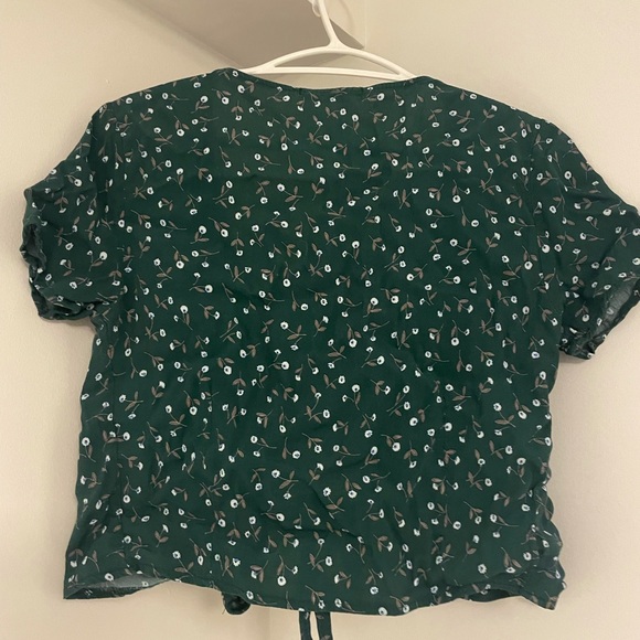 Brandy Melville Top - Picture 2 of 4